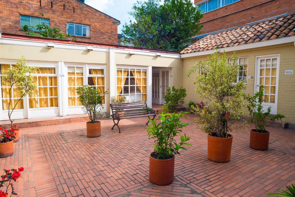 Hotel Casona Del Patio Bogotá Exteriör bild