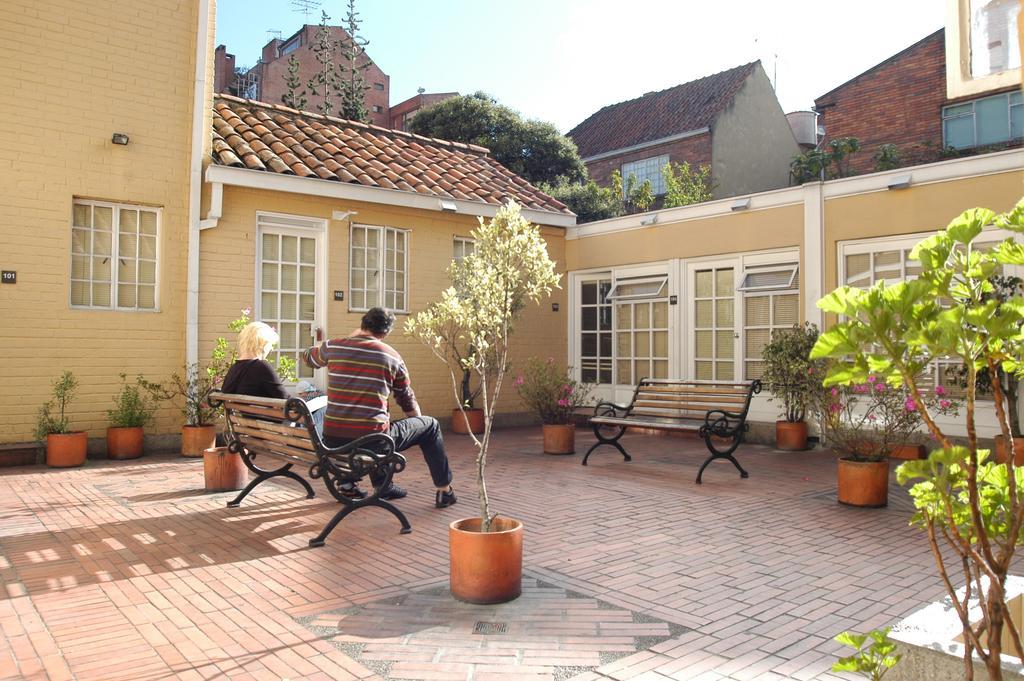 Hotel Casona Del Patio Bogotá Exteriör bild