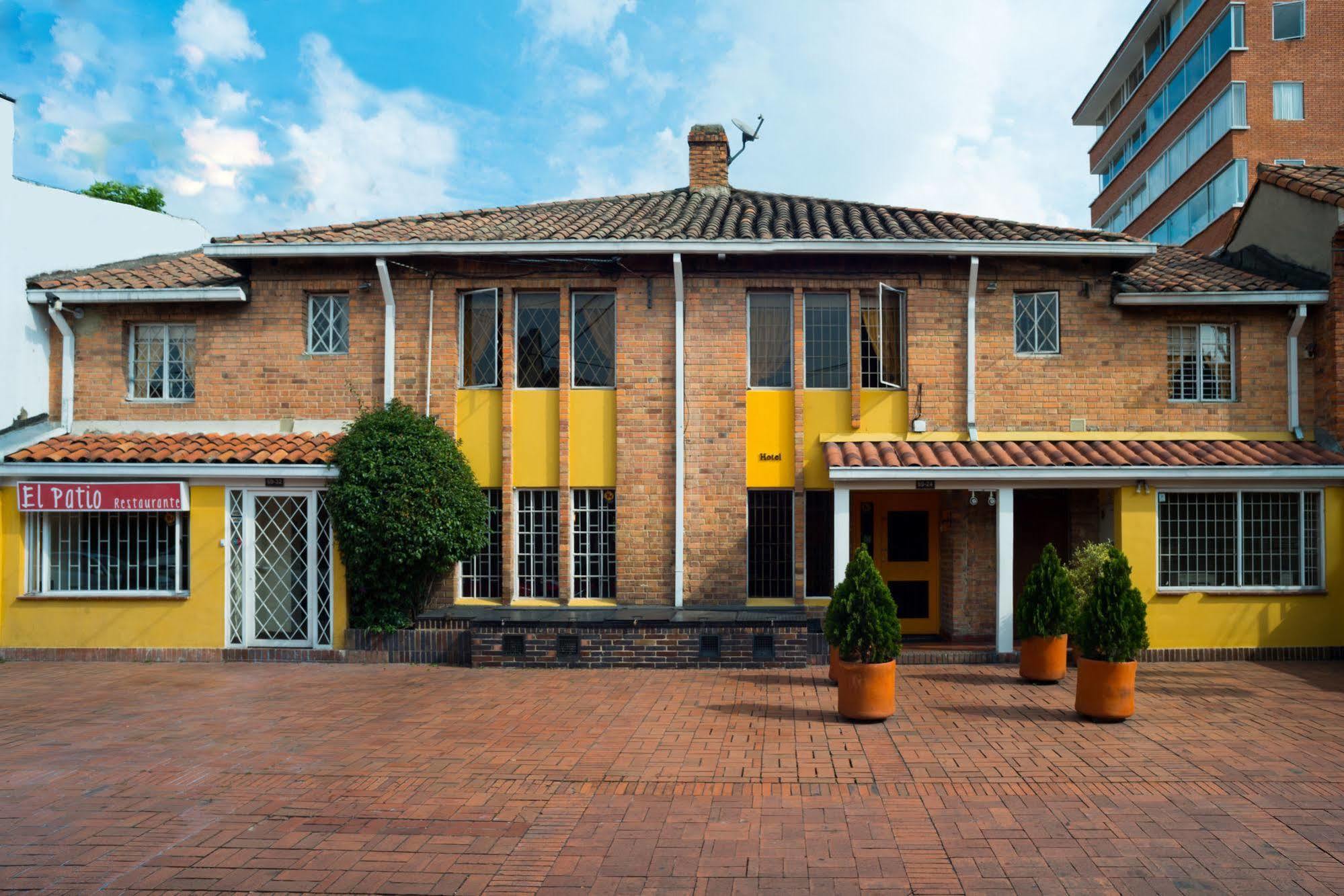 Hotel Casona Del Patio Bogotá Exteriör bild