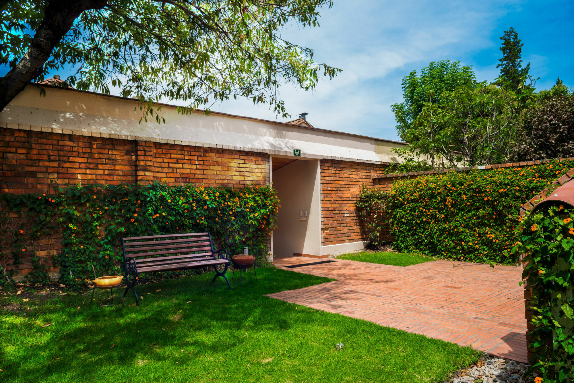 Hotel Casona Del Patio Bogotá Exteriör bild